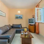 Riva Apartment *