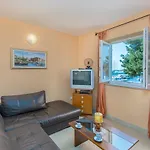 Apartment Riva *