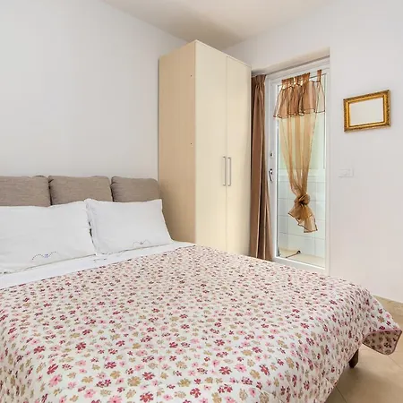 Riva Apartment